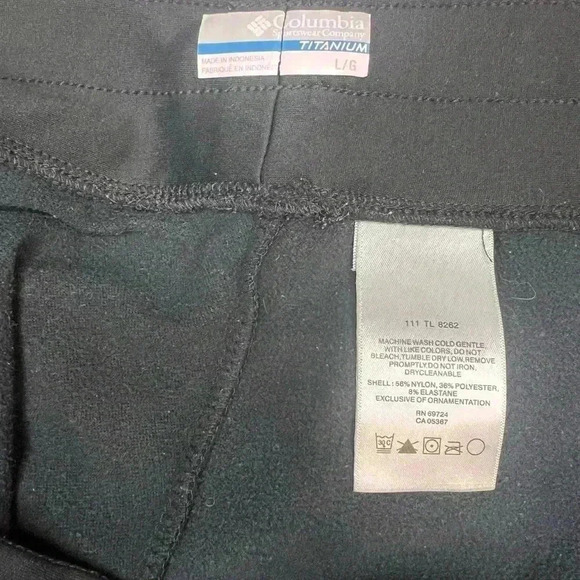 Women’s Columbia wide leg flare sweat pant - Picture 3 of 3